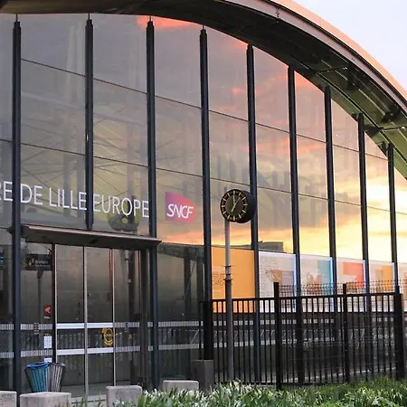 Hypercentre -apartment In Pedestrian Zone דירה