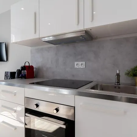 Hypercentre -apartment In Pedestrian Zone * Lille